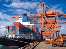 Irmãos Brant - Valor exportado em abril pelo Brasil foi recorde para qualquer mês da série histórica